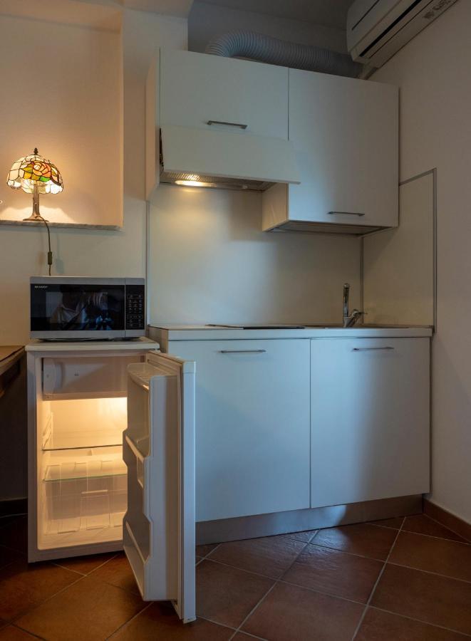 Tra Gli Ulivi Bed and Breakfast Pietra Ligure Eksteriør billede