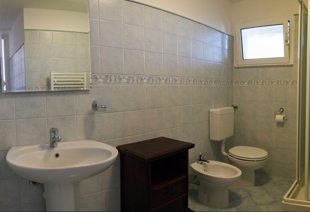 Tra Gli Ulivi Bed and Breakfast Pietra Ligure Værelse billede