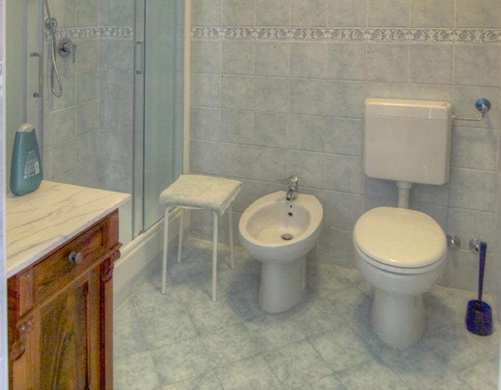 Tra Gli Ulivi Bed and Breakfast Pietra Ligure Eksteriør billede